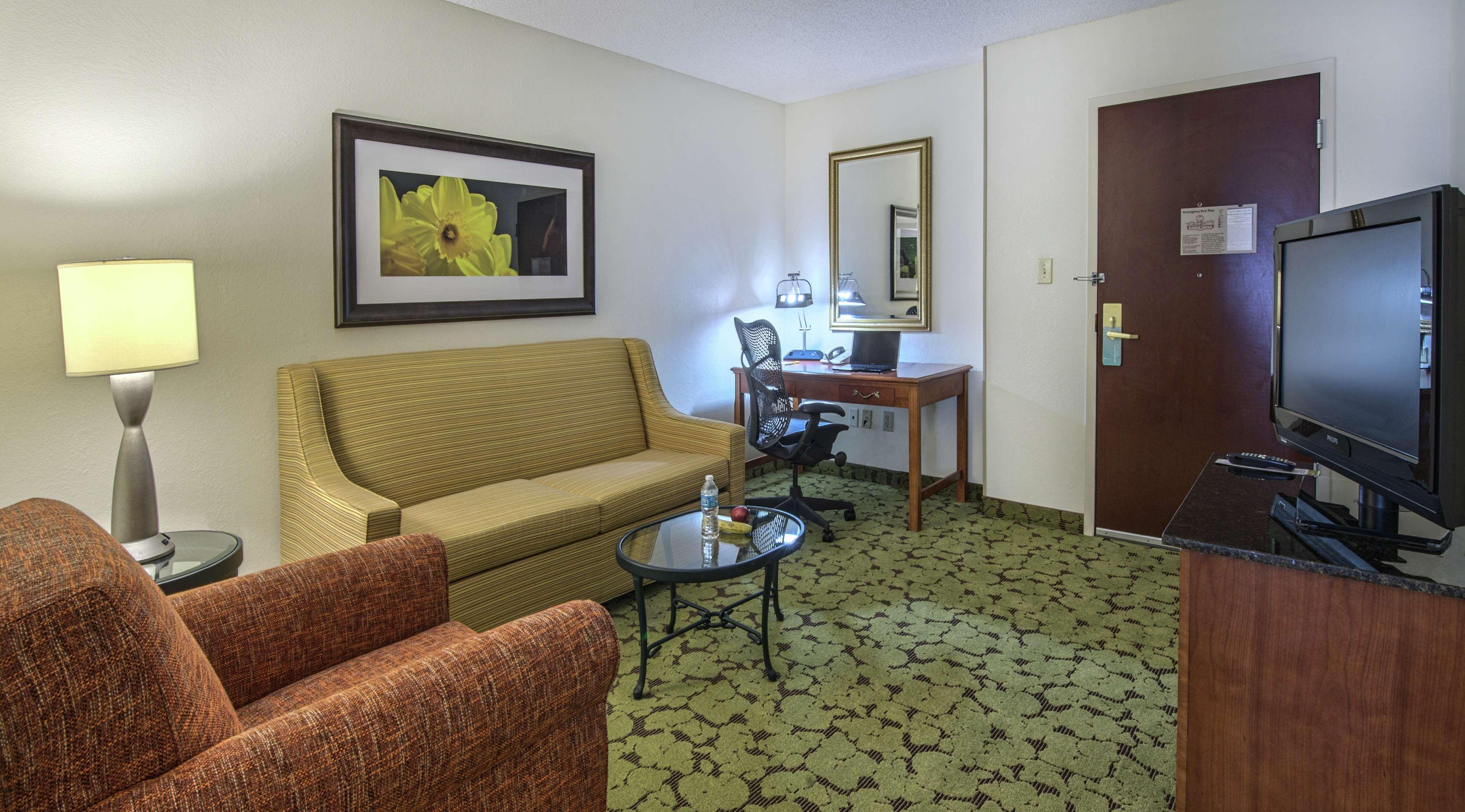 Hilton Garden Inn Auburn/Opelika Экстерьер фото